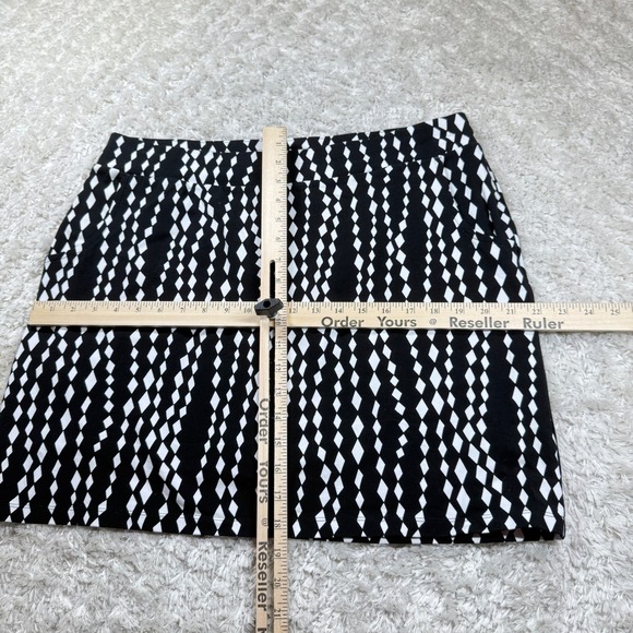 NWT Weekends by Chico's Diamond Print Cotton Skort 2 Travel Mini Golf Sports - Picture 8 of 12